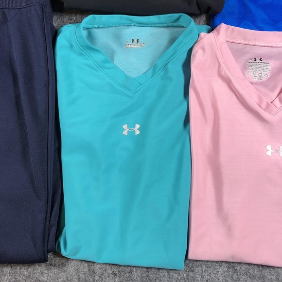 Under Armour Women's Lot of 16 Tops – Tees, Tanks, Pullovers – Athletic/Running - Picture 3 of 15